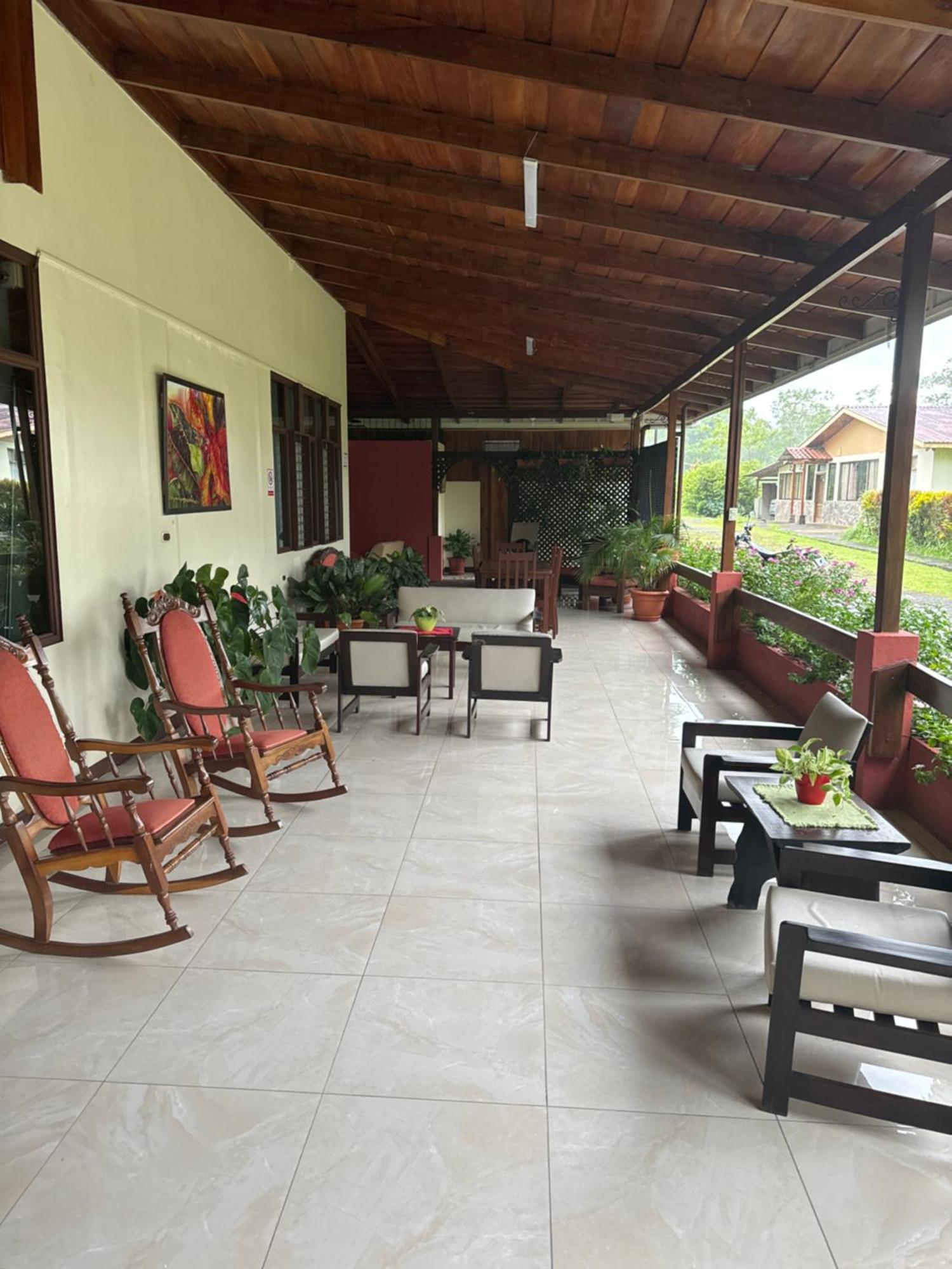 Hotel Befox Adventure La Fortuna Exterior foto