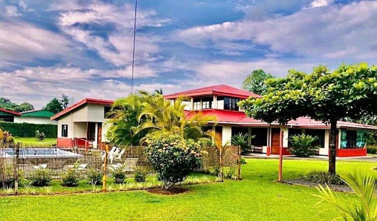Hotel Befox Adventure La Fortuna Exterior foto