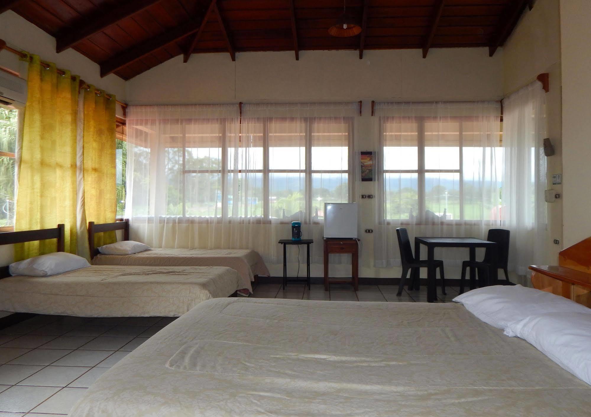 Hotel Befox Adventure La Fortuna Exterior foto