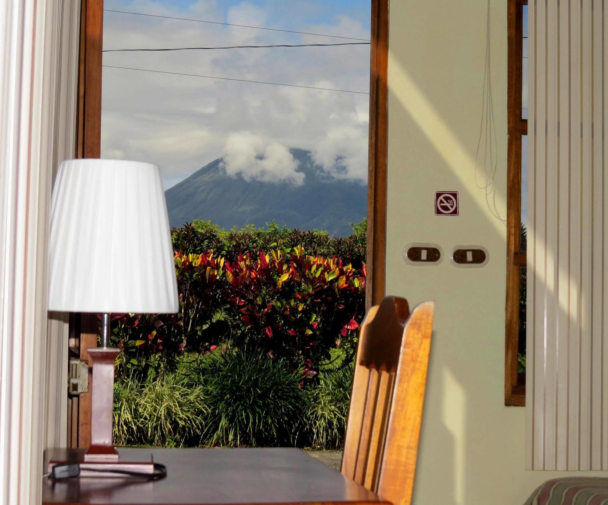Hotel Befox Adventure La Fortuna Exterior foto